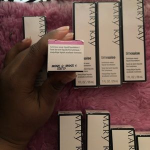 Mary Kay Bronze 6 luminous foundation